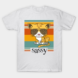 Cat with sunglasses vintage Sassy Cat lover T-Shirt